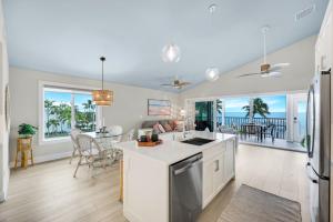 Captiva Hide A Way 2D