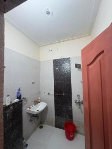 2 bedroom apartment in gated society on highway Zirakpur