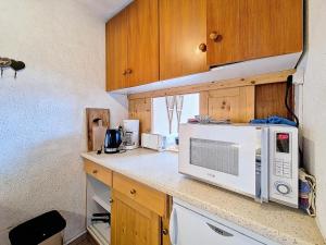 Résidence Aravis - Appartement lumineux · Centre station · Balcon · Casier à skis MAE-0394