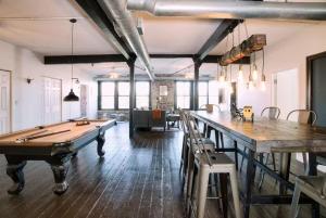 Spacious 4BR Suite Near McCormick & Soldier Field 2010 South Wabash Ave - 3F