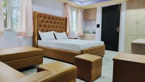 Hotel Narendra Palace