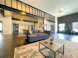 Luxury 5BR South Loop, McCormick Place, Pool Table 2010 South Wabash Ave - 4R