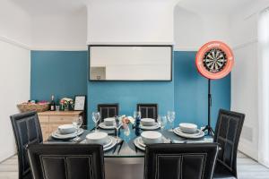 Spacious 3BR Sleeps 8 Ideal for Contractors or Large groups