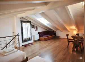 Gasparina Pool Lakeview & Terrace Apartment