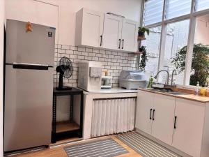 Corner Single-Storey Fire Camp 9pax FreeWiFi Ipoh Town By LUX SUITES