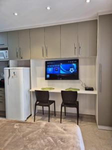 Apto Centro c Ar a 50 m do metrô República