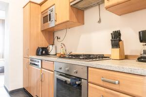 Cozy 1BR Apartment with Garden near U6 Schöpfwerk Stop