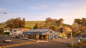 Tomales Hotel, Minutes from Dillon Beach