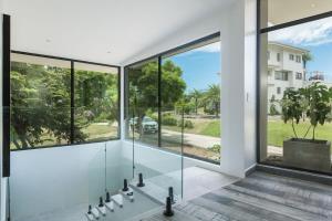 CGT - 5-Bedroom Villa in Exclusive Beachfront Community