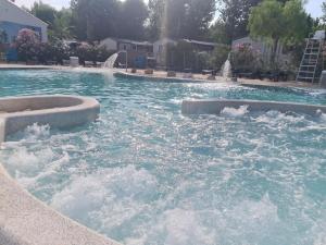 Mobil-home camping les sables du midi