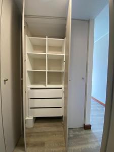 Nuevo departamento con estacionamiento y a pasos del centro de Puerto Varas