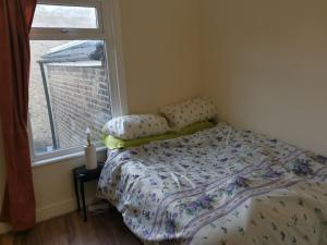 3 Bed House - Sleeps 6 - Garden - Central London