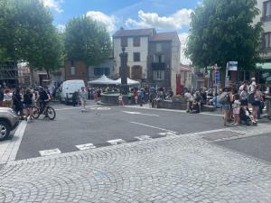 Logis Hôtel du Commerce