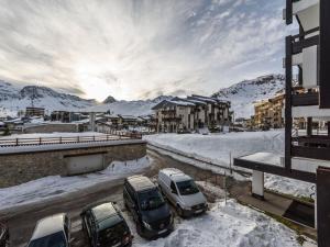 Studio rénové à Tignes, proche pistes et commerces, balcon, WIFI - FR-1-502-388