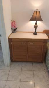 Golden Gem Cosy Apartment with pool & garden view