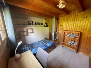 Chalet with a hot tub and large enclosed garden