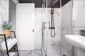 Cosy 2BR Home, Birkenhead near Liverpool