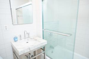 West47 Village Getaway - Subway & Local Cafés