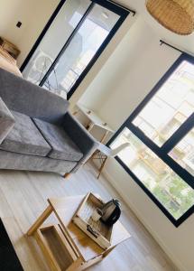 Studio confort con balcón