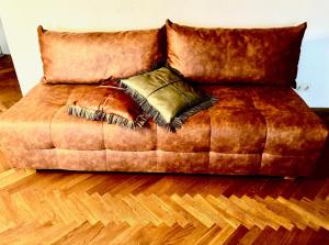 Möbelierte 3-Zm-Wohnung mit luxuriöser Innenausstattung in Zentrum