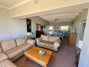 Paradise Beach, Main Beachfront!