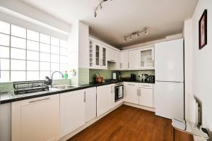 Chelsea Modern - Stylish Hideaway