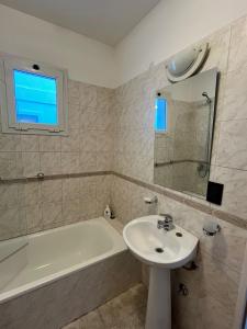 Beautiful studio apartment 400 meters from the beach