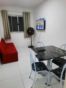 Apê bom para até 9 pessoas, com suíte e garagem