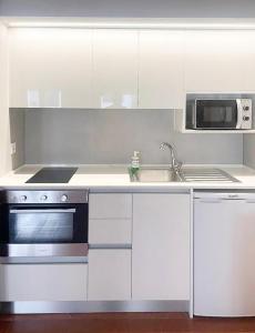 Sunny Cascais Apartment