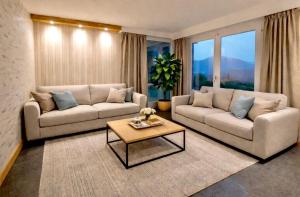 Family apartment with private pool and open view