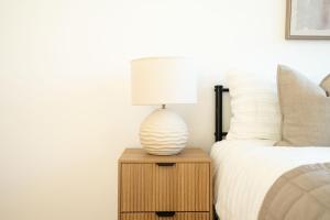 London 1 Bed Flat - Sleeps 4 - Balcony