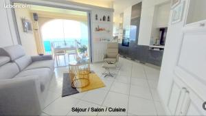 Appartement les pieds dans leau