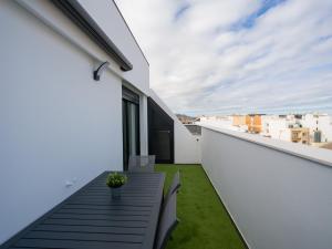 Boulevard Getaway III