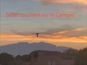 Bleu indigo - T3- Terrasse- Vue mer et montagne - Piscine - Clim- Wifi -Parking