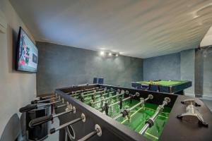 Lux Oakville - Private Pool - BBQ Area - Games Room - Valley Views