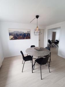 City Central Double Room 40 with free parking