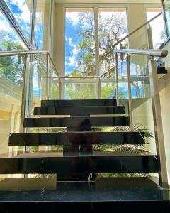 Casa sofisticada em meio à natureza em São Paulo