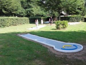 Mobil-home 29m² avec Terrasse - 6 Pers, 2 Ch - API-1-52-970