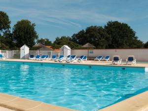 Mobil-home Prestige avec Jacuzzi et Terrasse - API-1-52-1440