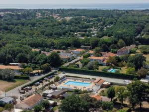 Mobil home avec terrasse pour 6 personnes à Dolus-dOléron - API-1-52-1441