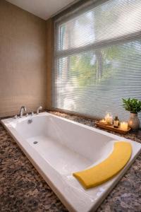 Seaview Spirit Private Pool & Jacuzzi Villa