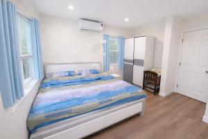 Brand new private Home with Yard free parking, near Ontario airport