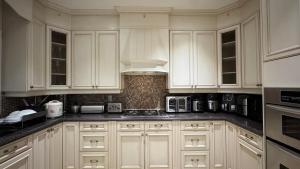 Executive Luxury Stay Corporate Paradise in South Richvale