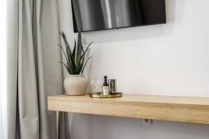 Stylish Modern Studio Apartments Near Syntagma Square