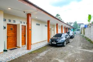 RedDoorz near Monjali 4 Yogyakarta