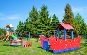 Awesome Apartment In Rowy With Swimming Pool