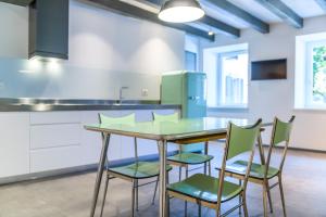 Casa Kaki - Eco friendly Apartments with Parking & Private Courtyard