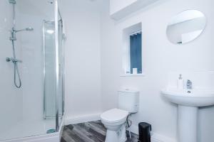 Spacious 6-Bedroom Central Blackpool