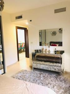 Chic 2-Bedroom - Fully Furnished
