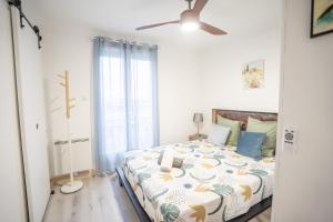 Terrasse et parking a 500m de la Cite AR